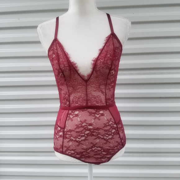Gilligan & O'Malley Other - Gilligan & O'Malley burgundy sheer bodysuit